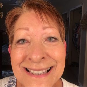 Meet your Posher, Janet